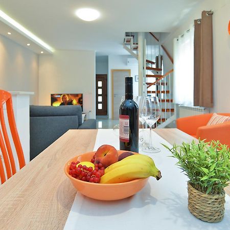 Apartments Olivera 1726 พูลา ภายนอก รูปภาพ