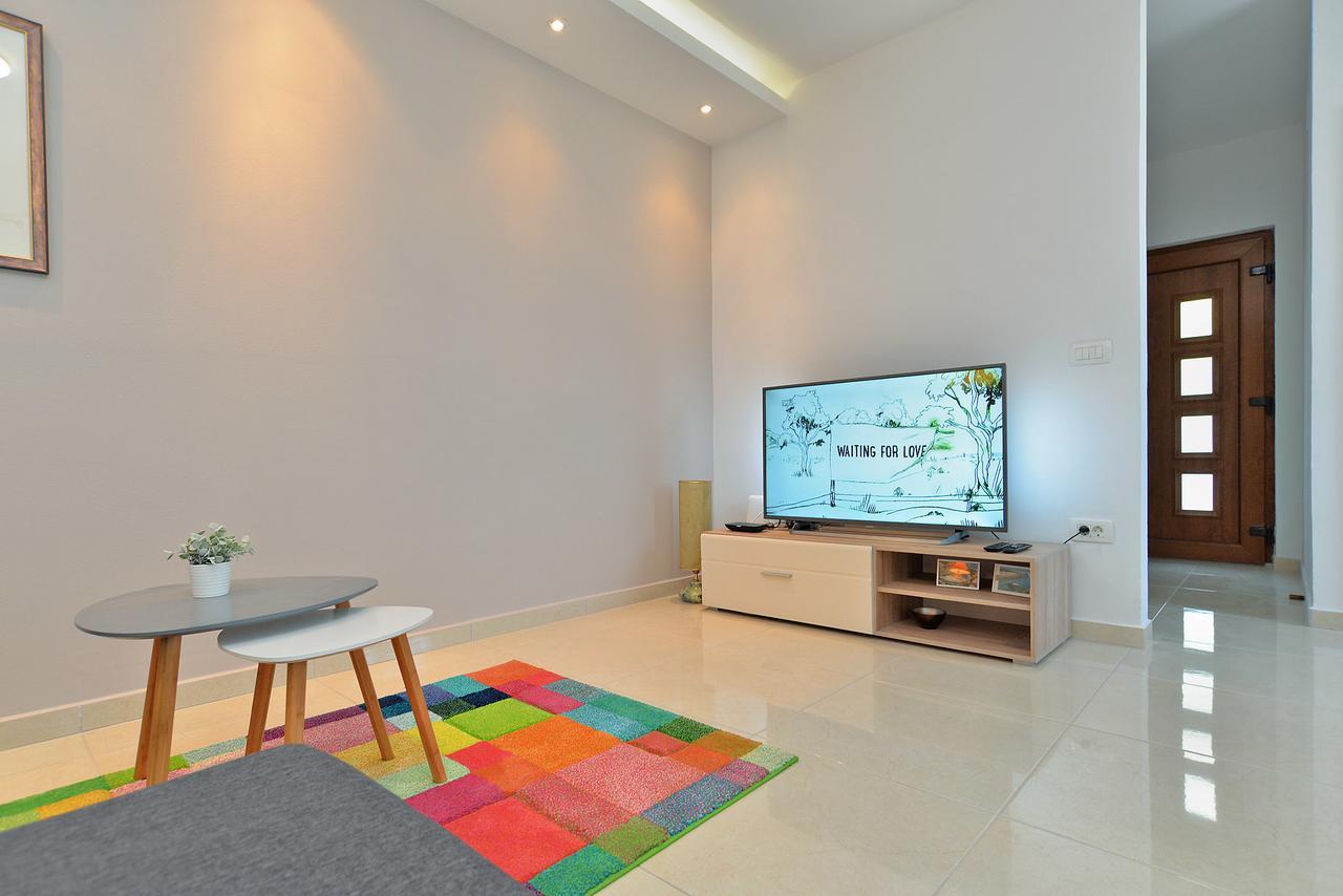Apartments Olivera 1726 พูลา ภายนอก รูปภาพ
