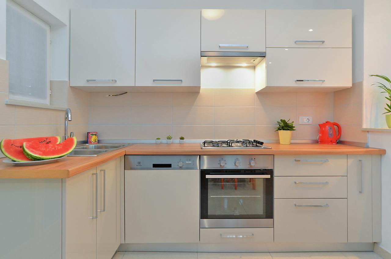 Apartments Olivera 1726 พูลา ภายนอก รูปภาพ
